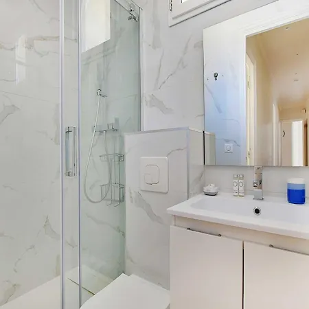 Apartment Magnificent Flat - Le Marais 2br 6p - Mobility Lease Paris