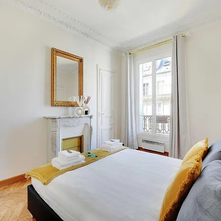 Magnificent Flat - Le Marais 2br 6p - Mobility Lease Apartment *